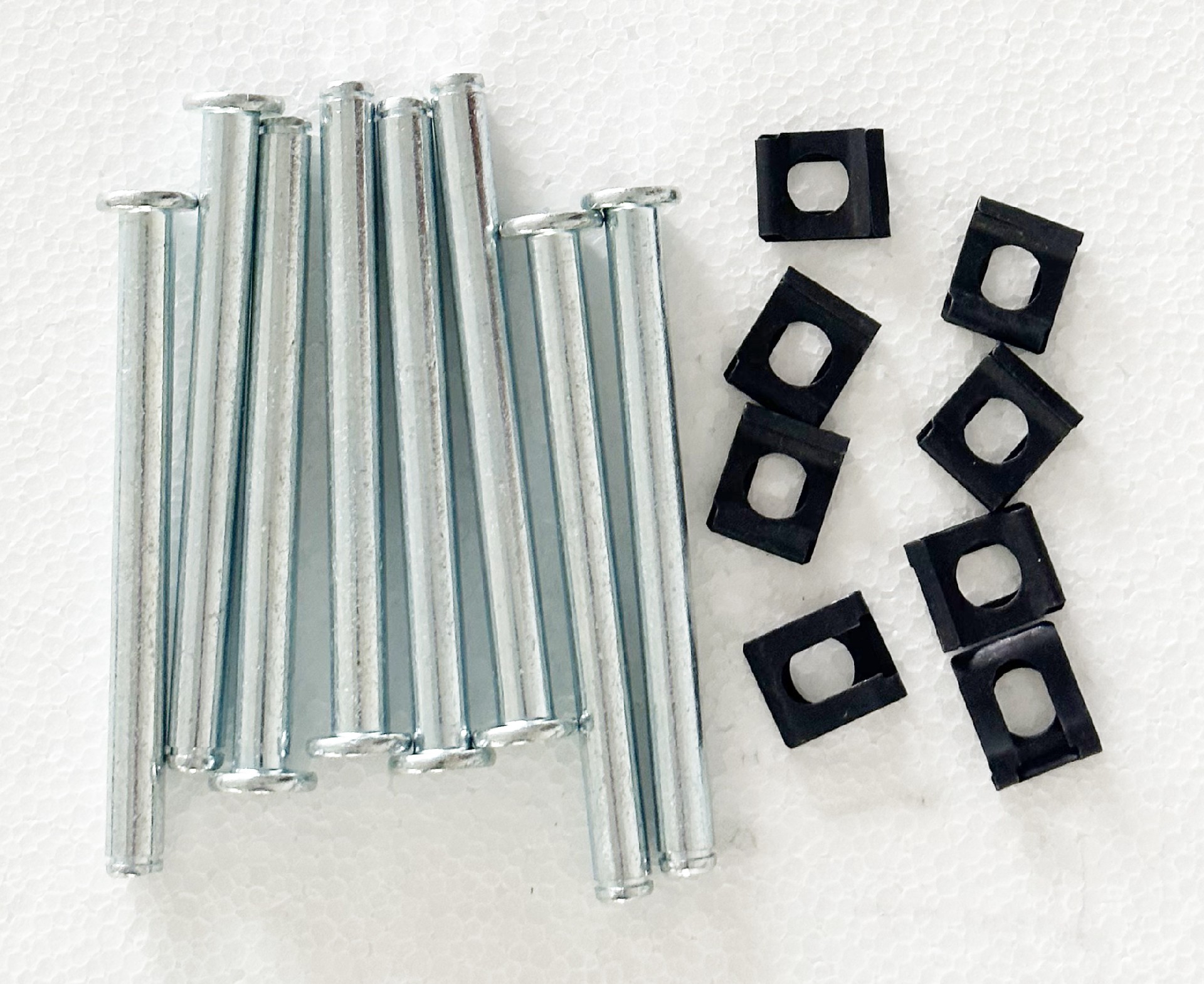 FREIGHTLINER RADIATOR: 2004 - 2007 CENTURY, COLUMBIA SERIES