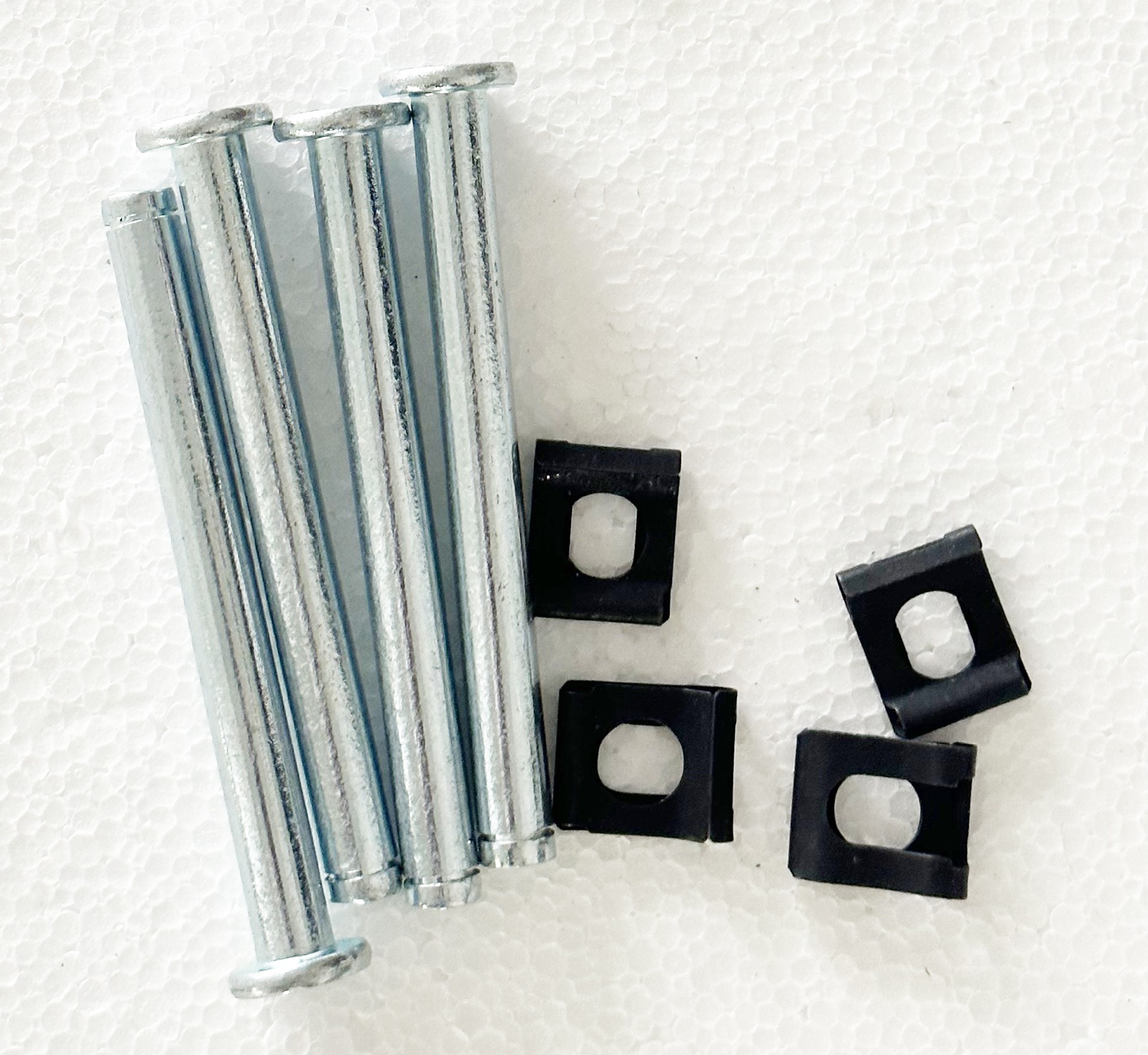 FREIGHTLINER RADIATOR: 1999-2004 SCHOOL BUS FS-65 W/ MERCEDES OR CUMMINS ENGINE: 2003-2007 ACTERRA,